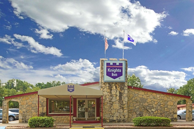 Gallery - Knights Inn Norcross