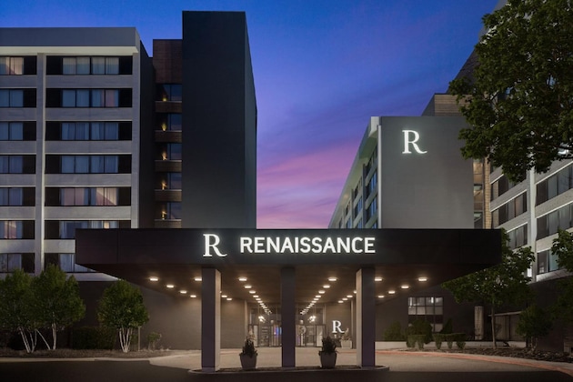 Gallery - Renaissance Chicago North Shore Hotel