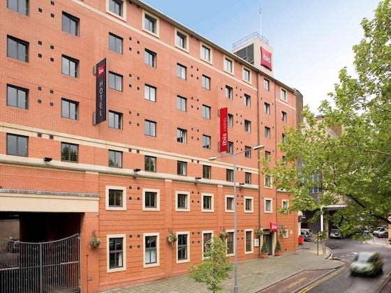 Gallery - Ibis Sheffield City