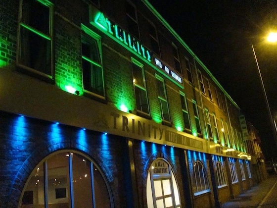 Gallery - Oyo Trinity Hotel