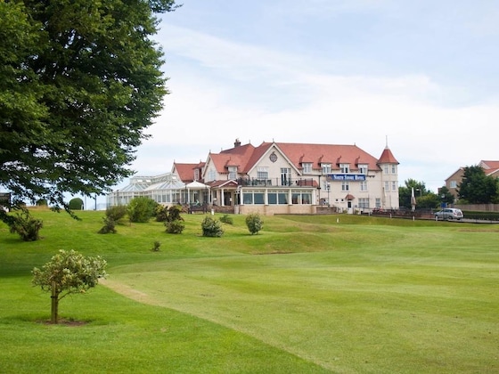 Gallery - North Shore Hotel & Golf Club