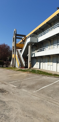 Gallery - Premiere Classe Besancon - Ecole Valentin