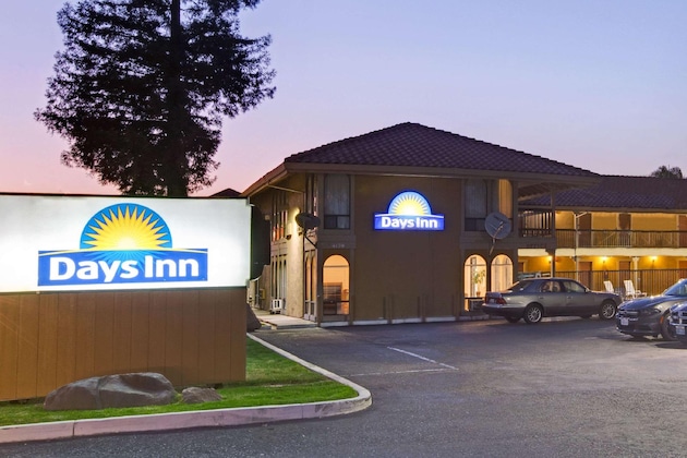 Gallery - Days Inn By Wyndham San Jose Convention Center
