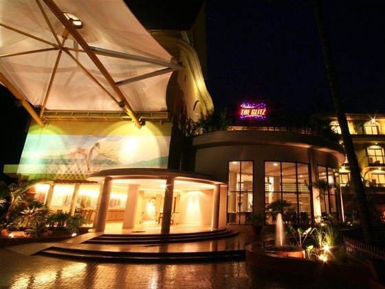 Gallery - Neelams The Glitz
