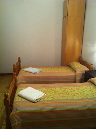 Gallery - Hostal Murcia