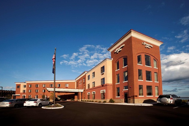 Gallery - Hampton Inn Marquette Waterfront