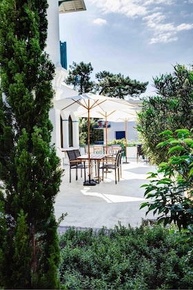 Gallery - The Originals Boutique, Hôtel La Villa Ouest & Spa, Royan Plage