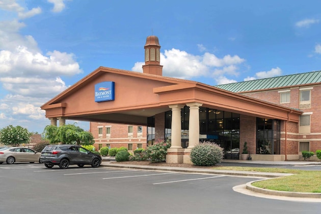 Gallery - Baymont By Wyndham Knoxville Cedar Bluff