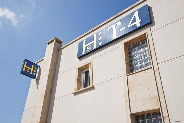 Gallery - Hostal T4