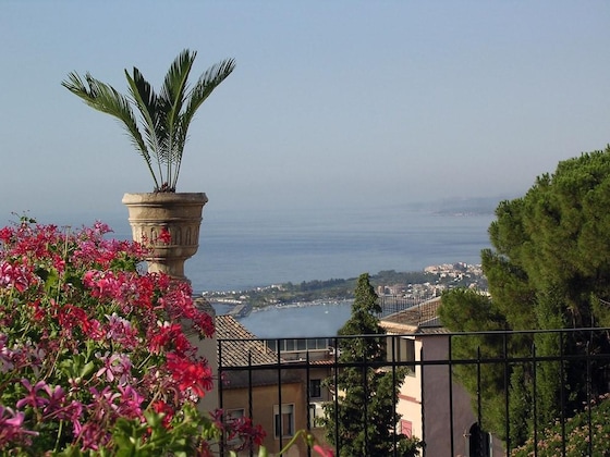 Gallery - Villa Taormina