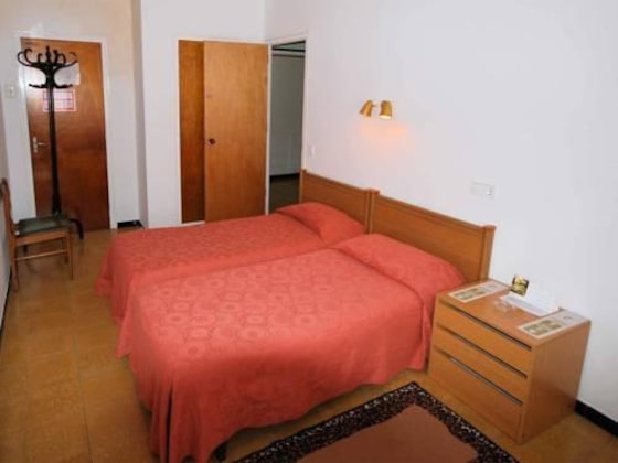 Gallery - Hostal Fabrellas