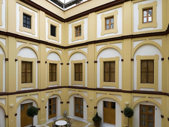 Gallery - Albergue Inturjoven Córdoba