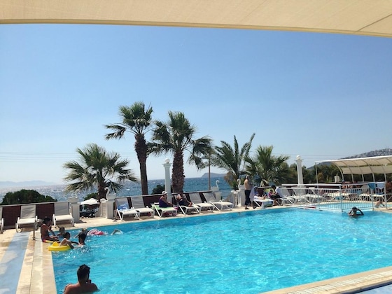 Gallery - Sun And Sea Beach Hotel