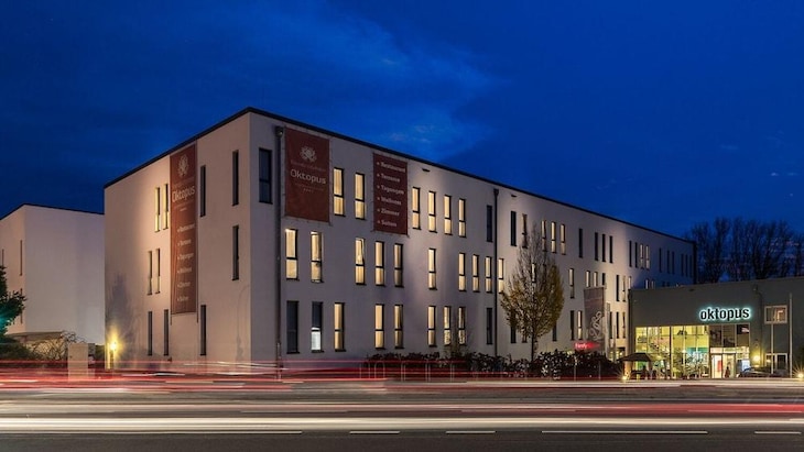 Gallery - Friendly City Hotel Oktopus