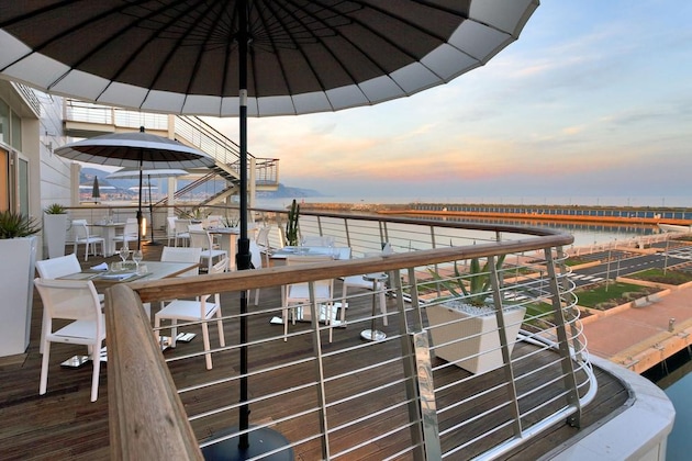 Gallery - Yacht Club Marina Di Loano