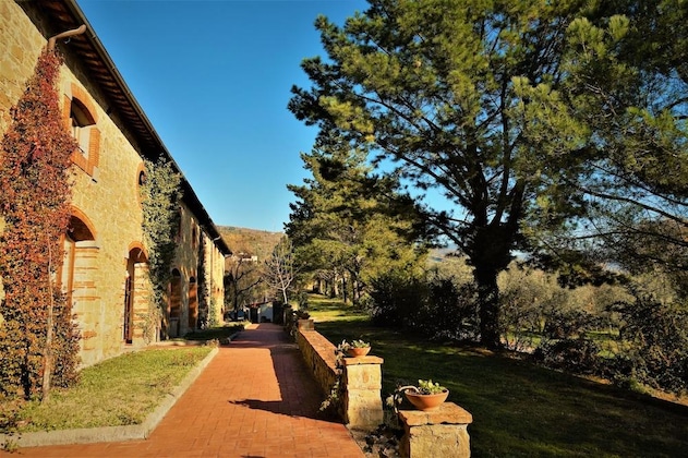 Gallery - Agriturismo Antico Borgo Poggitazzi