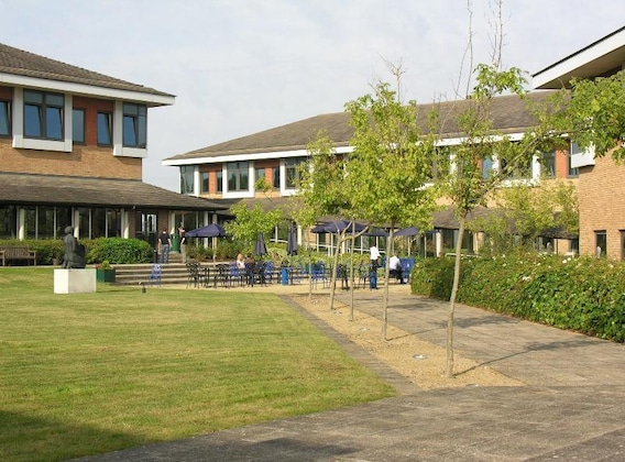 Gallery - Kents Hill Park Conference Centre And Hotel