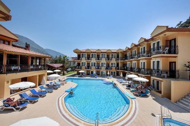 Gallery - Belcehan Beach Hotel