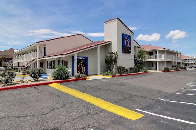 Gallery - Motel 6 Albuquerque - Coors Road