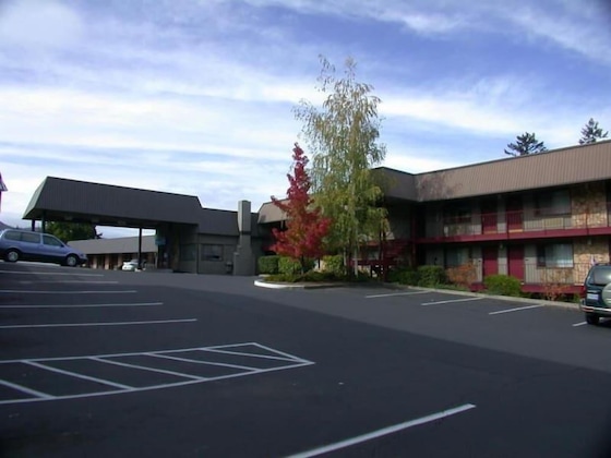Gallery - Flagship Inn Of Ashland