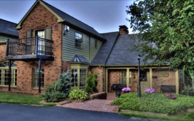 Gallery - Hillwinds Inn