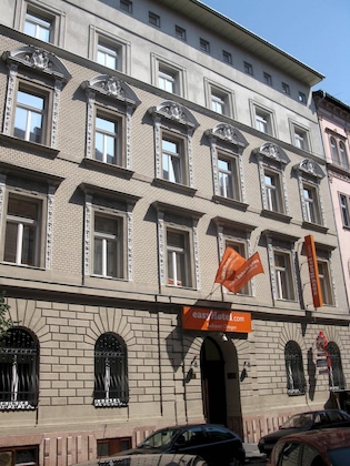 Gallery - Easyhotel Budapest Oktogon