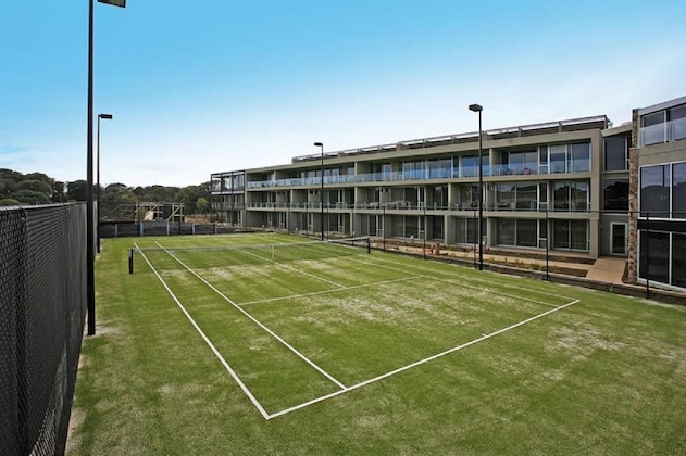 Gallery - Beachfront Resort Torquay