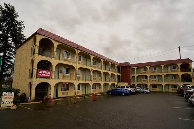 Gallery - Skyway Inn Seatac