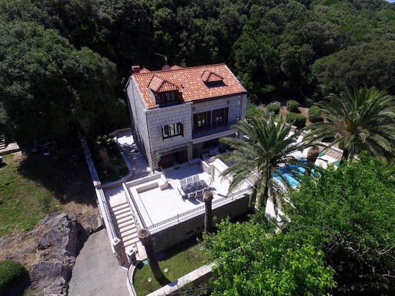 Gallery - Villa Franica