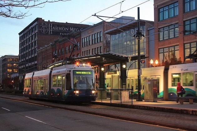 Gallery - Holiday Inn Express Hotel & Suites Tacoma Downtown, An Ihg Hotel