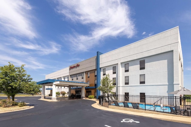Gallery - Hampton Inn St. Robert Ft. Leonard Wood