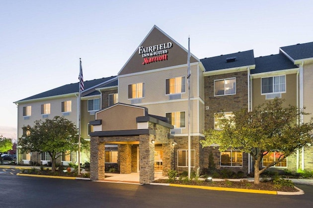 Gallery - Fairfield Inn & Suites by Marriott Chicago Napervi