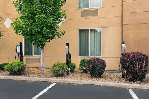 Gallery - Oxford Suites Downtown Spokane