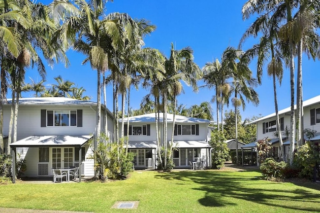 Gallery - Coco Bay Resort