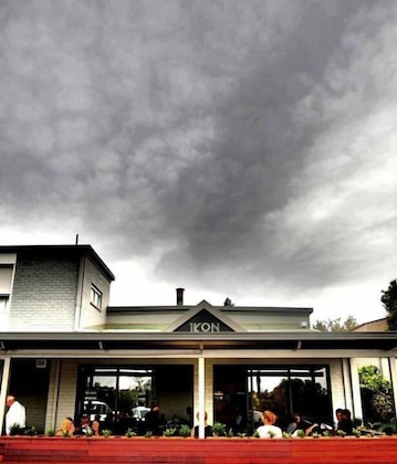 Gallery - Hotel Gracelands