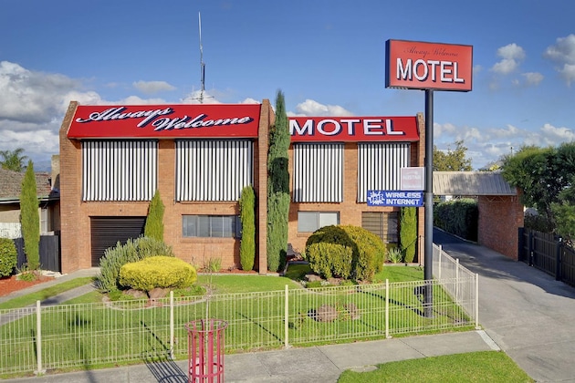 Gallery - Tree Rose Motel Morwell