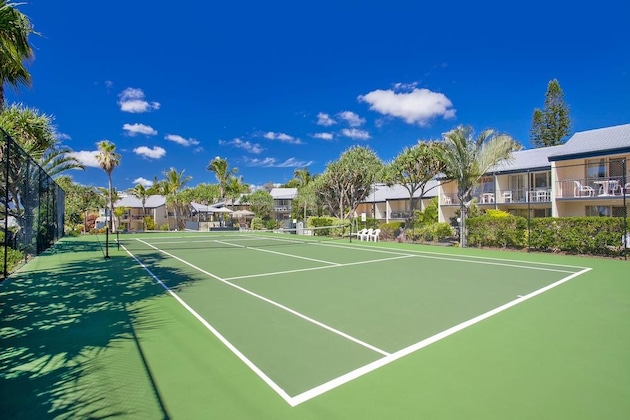 Gallery - Beach Breakers Resort