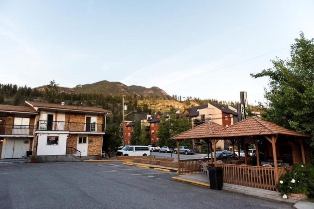 Gallery - Radium Park Lodge