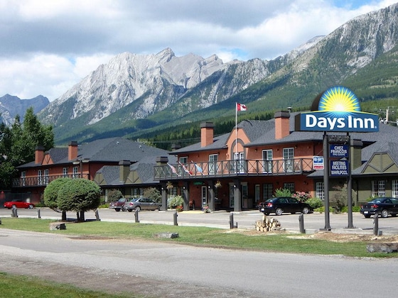 Gallery - Days Inn By Wyndham Canmore