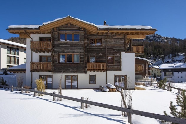 Gallery - Chalet Shalimar