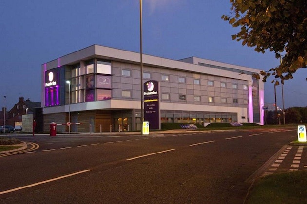 Gallery - Liverpool John Lennon Airport