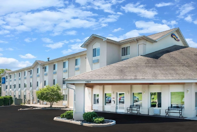 Gallery - Baymont By Wyndham Rolla