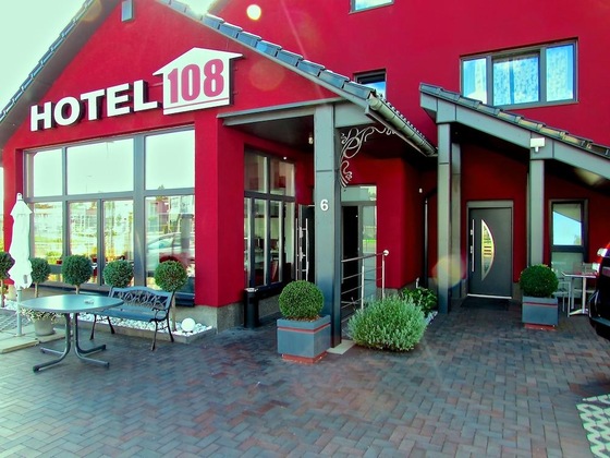 Gallery - Hotel 108