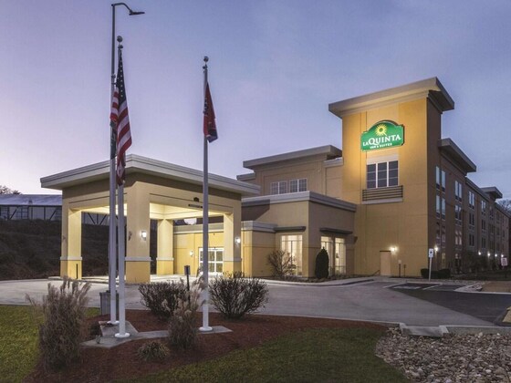 Gallery - La Quinta Inn & Suites by Wyndham Knoxville Papermill