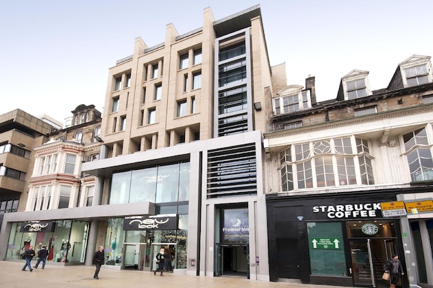 Gallery - Premier Inn Edinburgh (Princes Street)