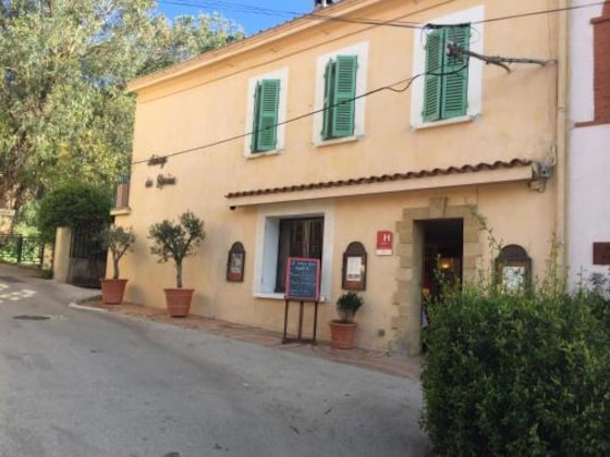 Gallery - L'Auberge des Glycines