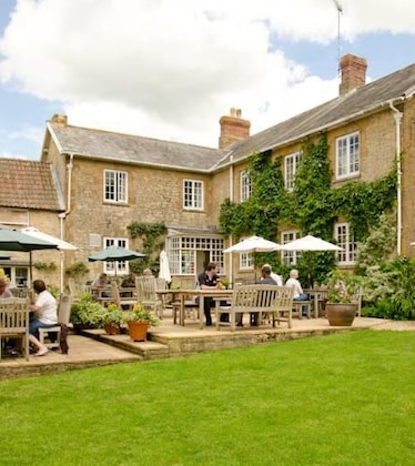 Gallery - The Queens Arms