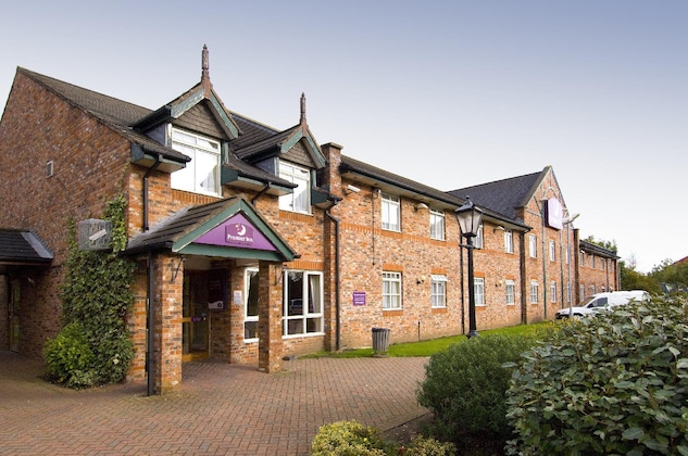 Gallery - Premier Inn Manchester (Sale)