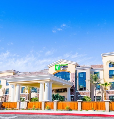 Gallery - Holiday Inn Express & Suites Eureka By Ihg
