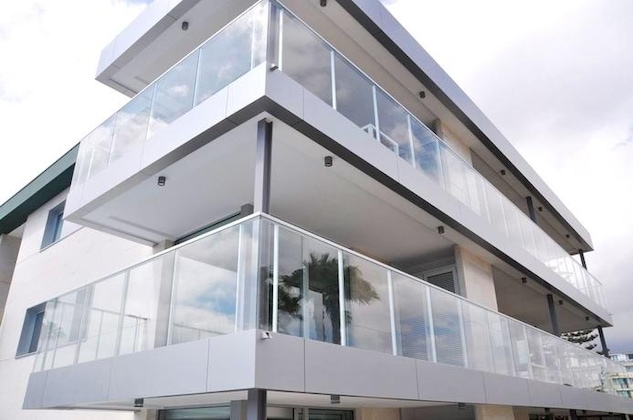 Gallery - El Yate